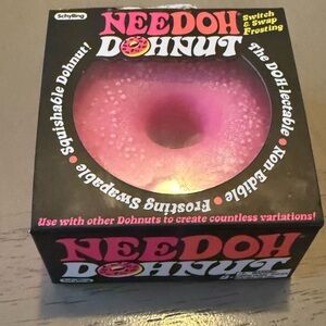 NEEDOH DOHNUT Pink